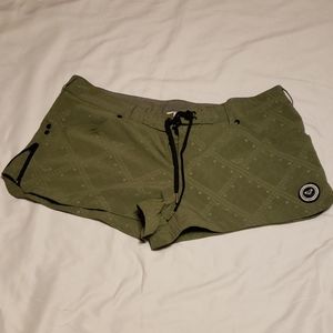 Junior's ROXY board shorts